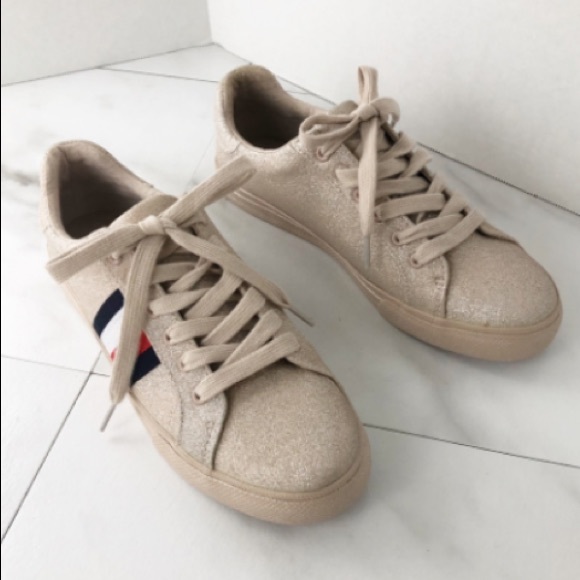 🇺🇸 Tommy Hilfiger Ladies Tan Glitter Sneakers Shoes Pre-owned 8 ** - Picture 2 of 10